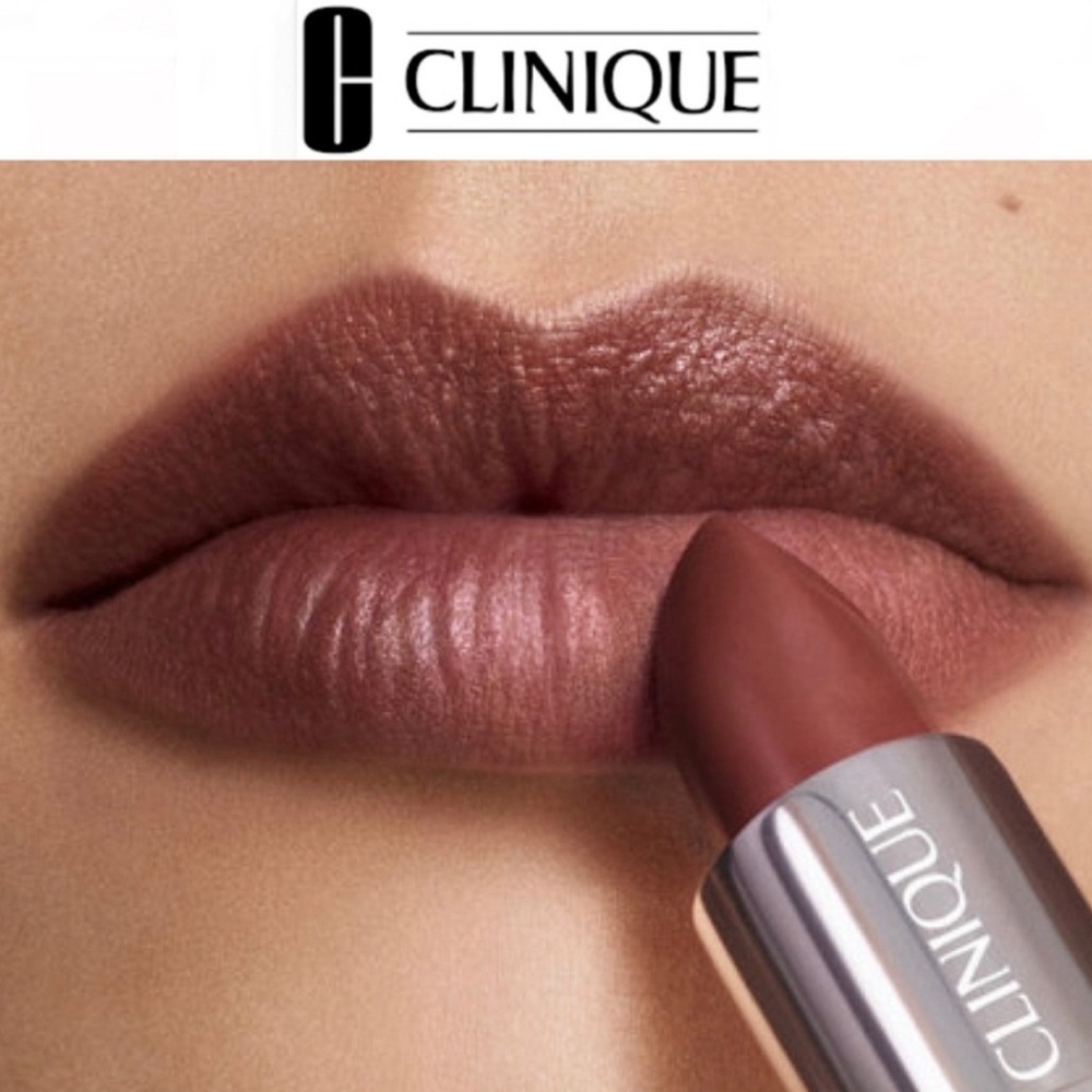 🧚ENTWINED - Clinique Even Better Pop Lip Colour Foundation